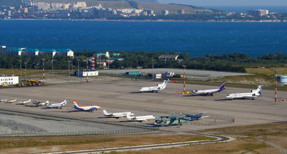 Краевые власти субсидируют авиаперевозки в Геленджик в межсезонье